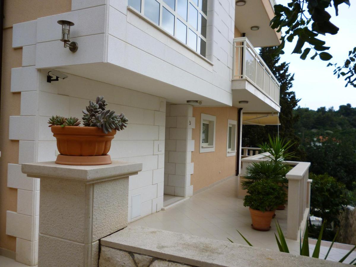 Apartments Jani Хвар Екстер'єр фото