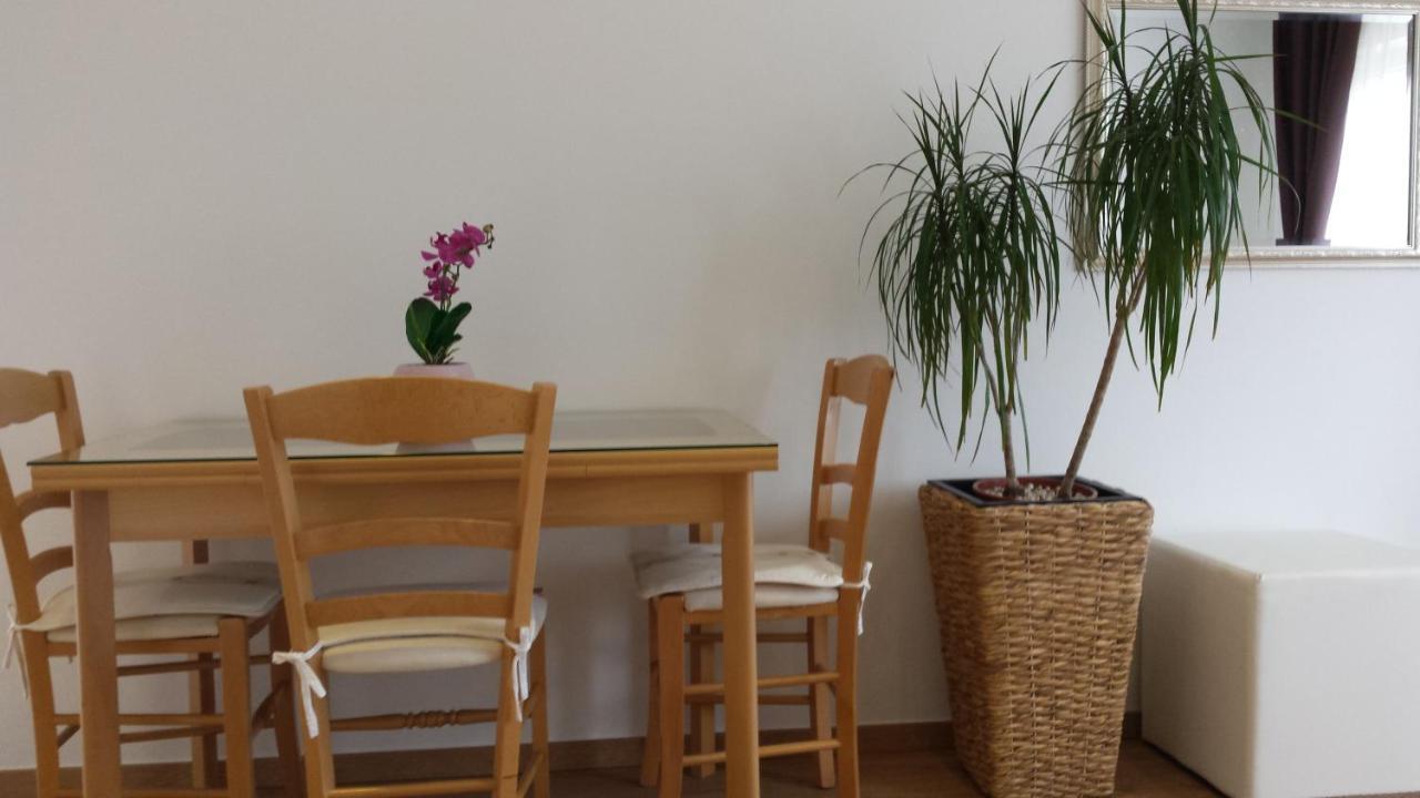 Apartments Jani Хвар Номер фото