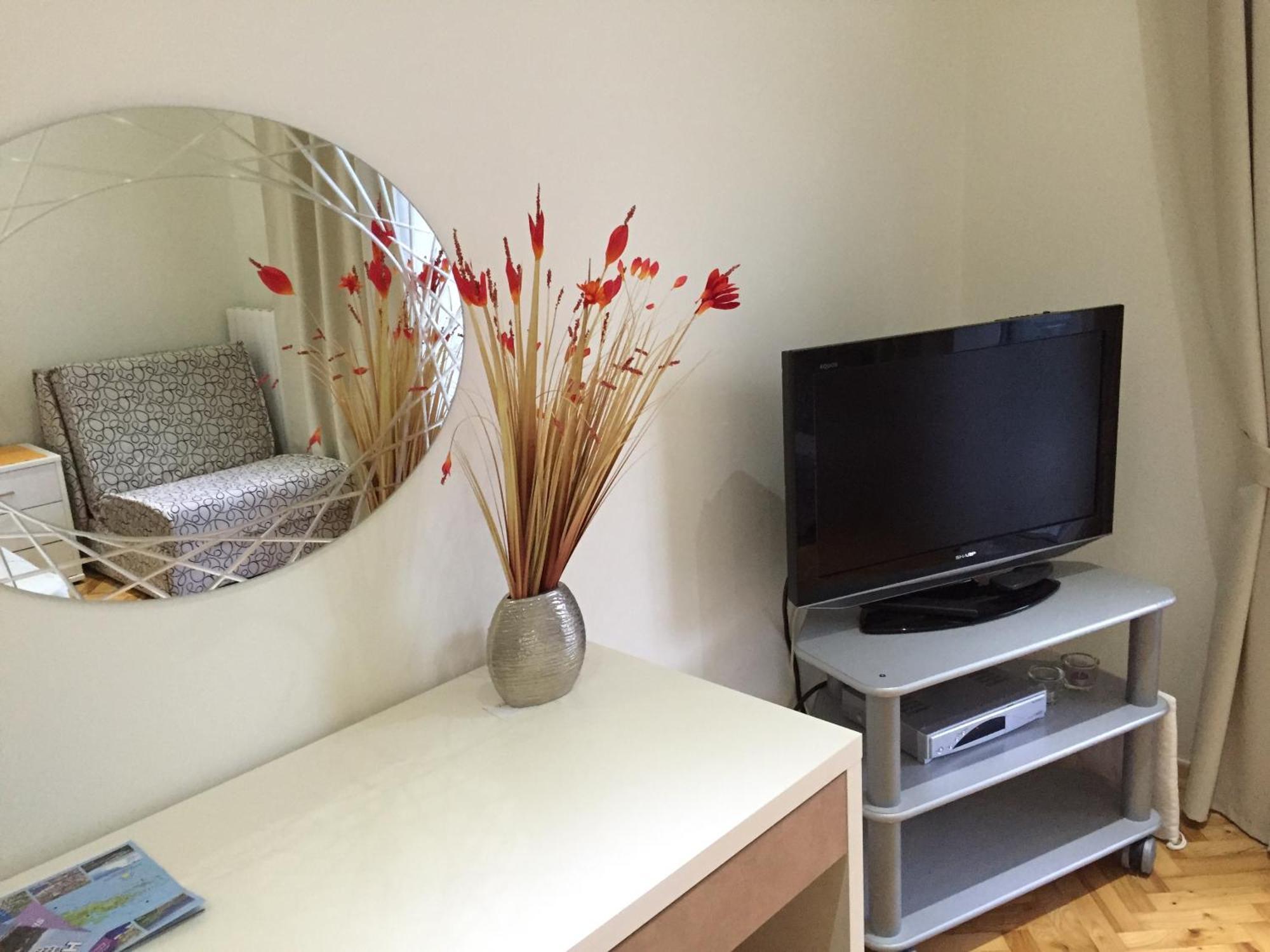 Apartments Jani Хвар Екстер'єр фото