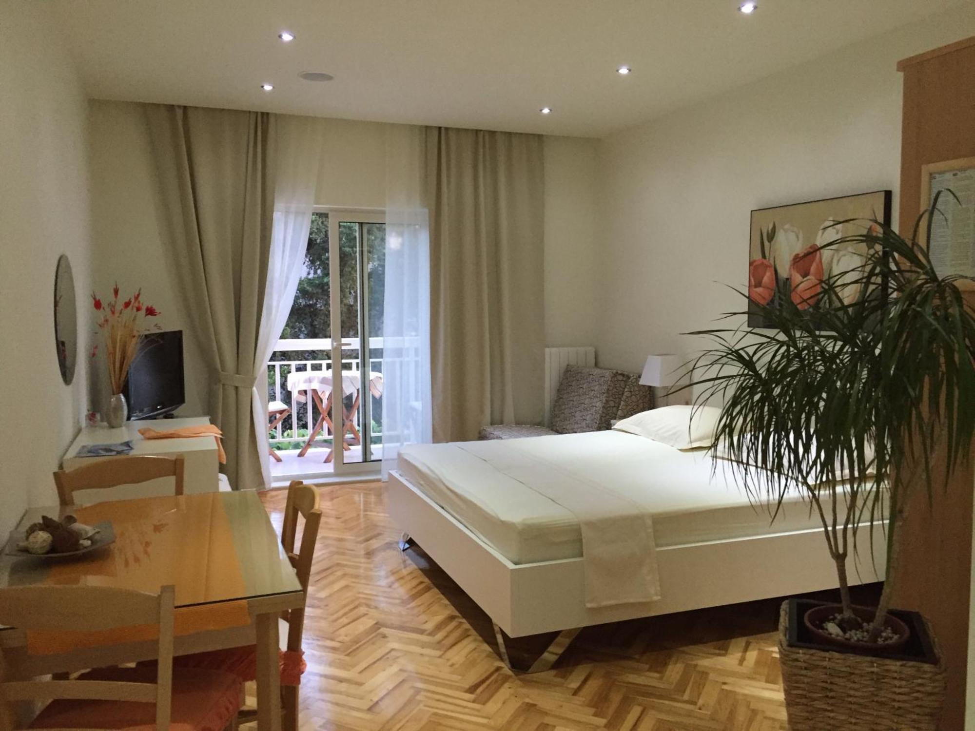 Apartments Jani Хвар Екстер'єр фото