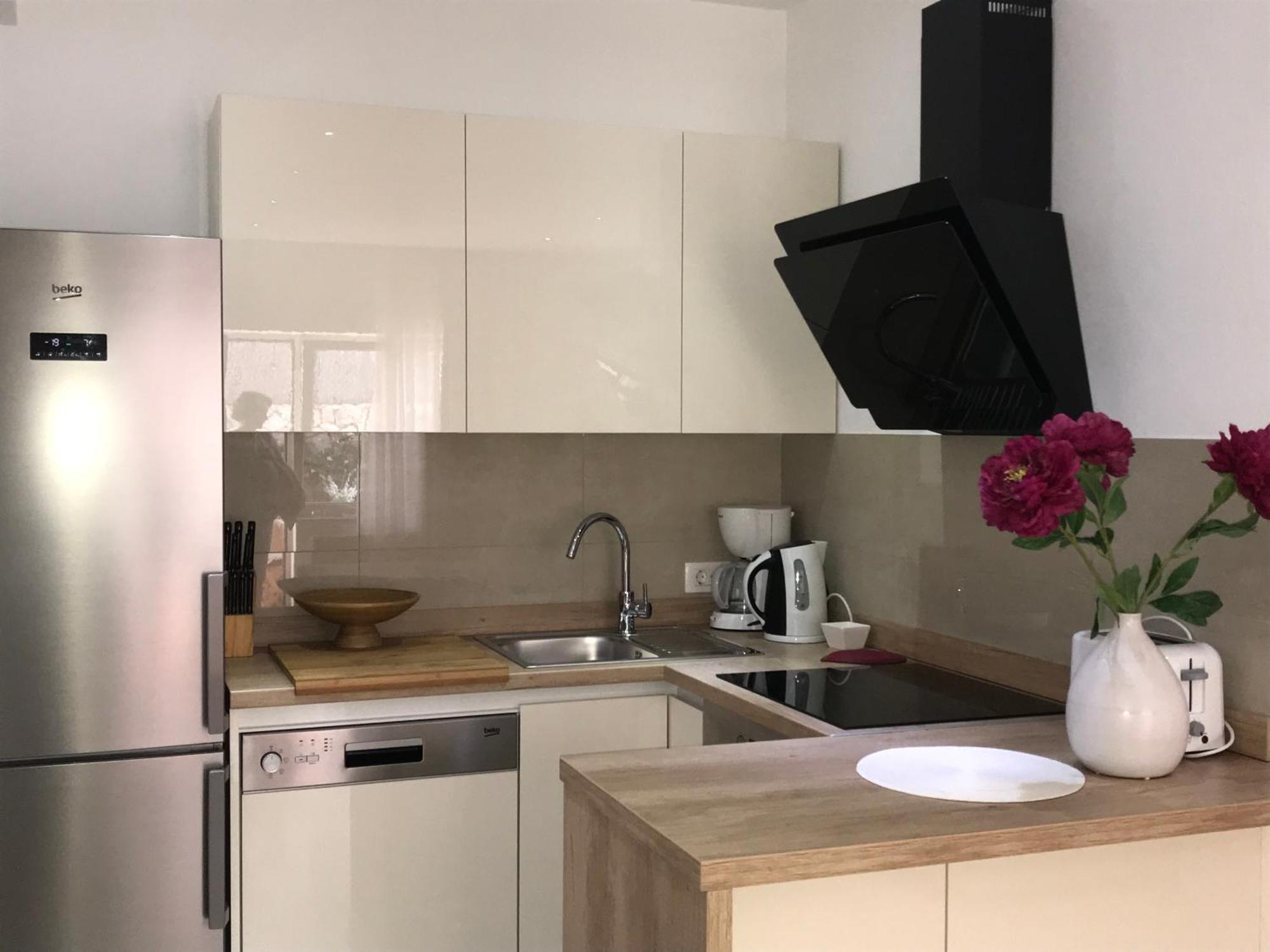 Apartments Jani Хвар Екстер'єр фото