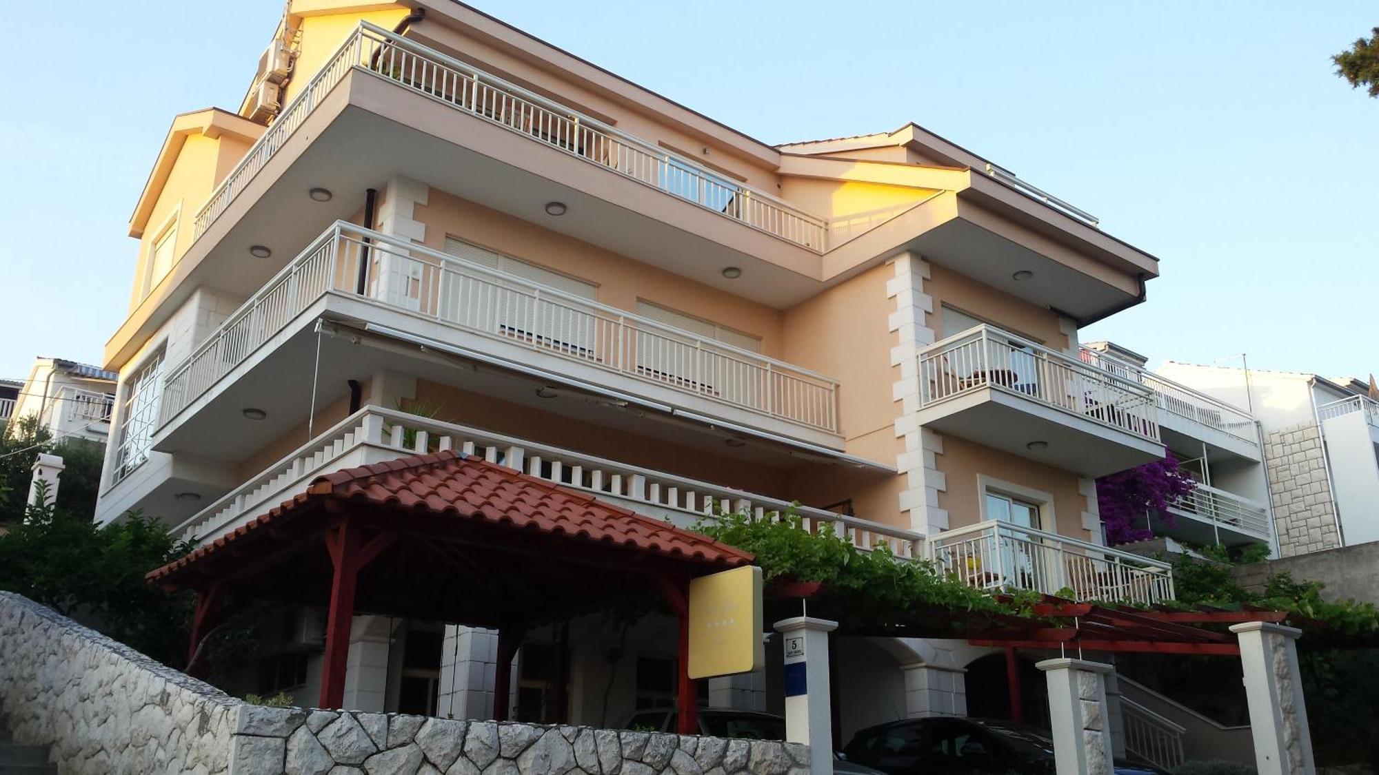 Apartments Jani Хвар Екстер'єр фото